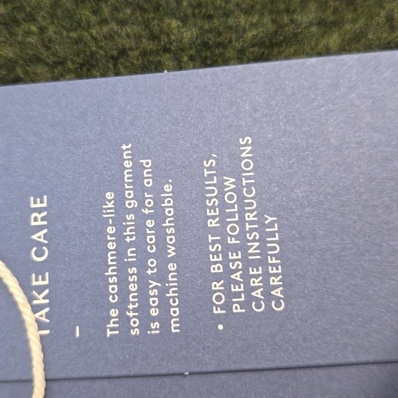 Universal Thread Size XL Dark Green Button Down Cropped Oversized Knit Cardigan - Picture 7 of 8